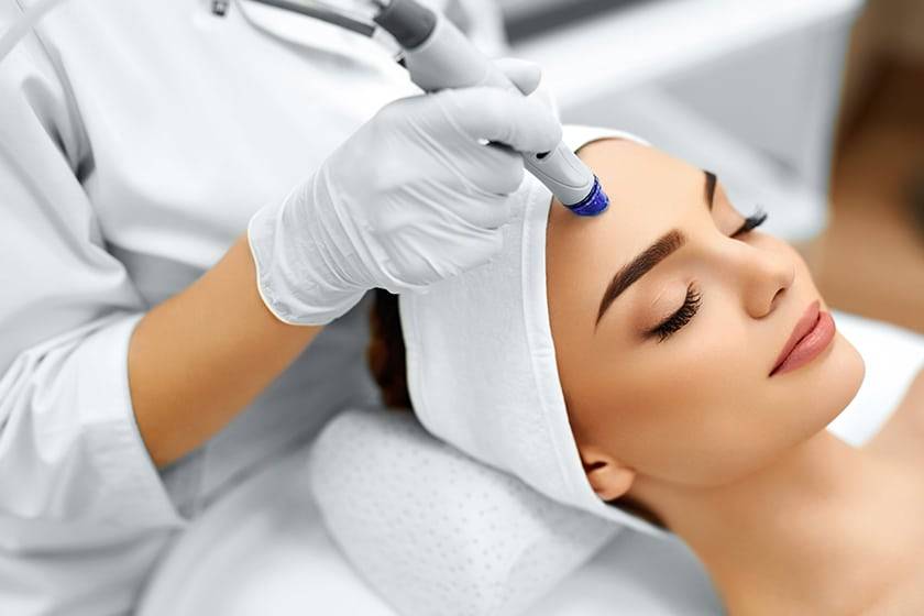 Soin HydraFacial à Marseille